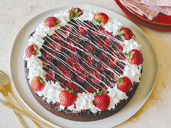 Chocolate Strawberry Cake
